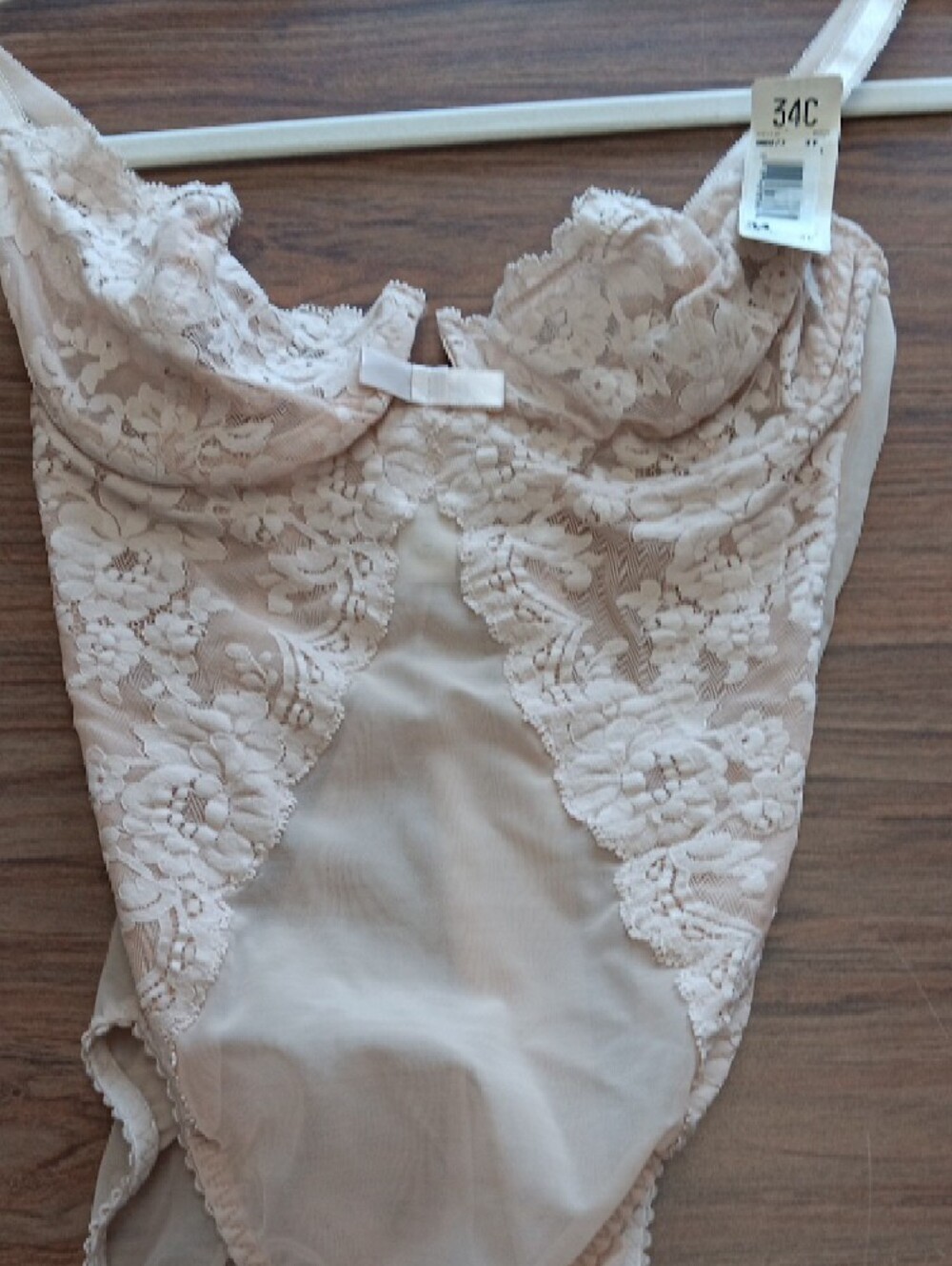 VINTAGE, MADE IN USA 1983.NWT Lace-Trim Chemise Slip in Blush. EXC CONDITION 34C - Picture 3 of 16